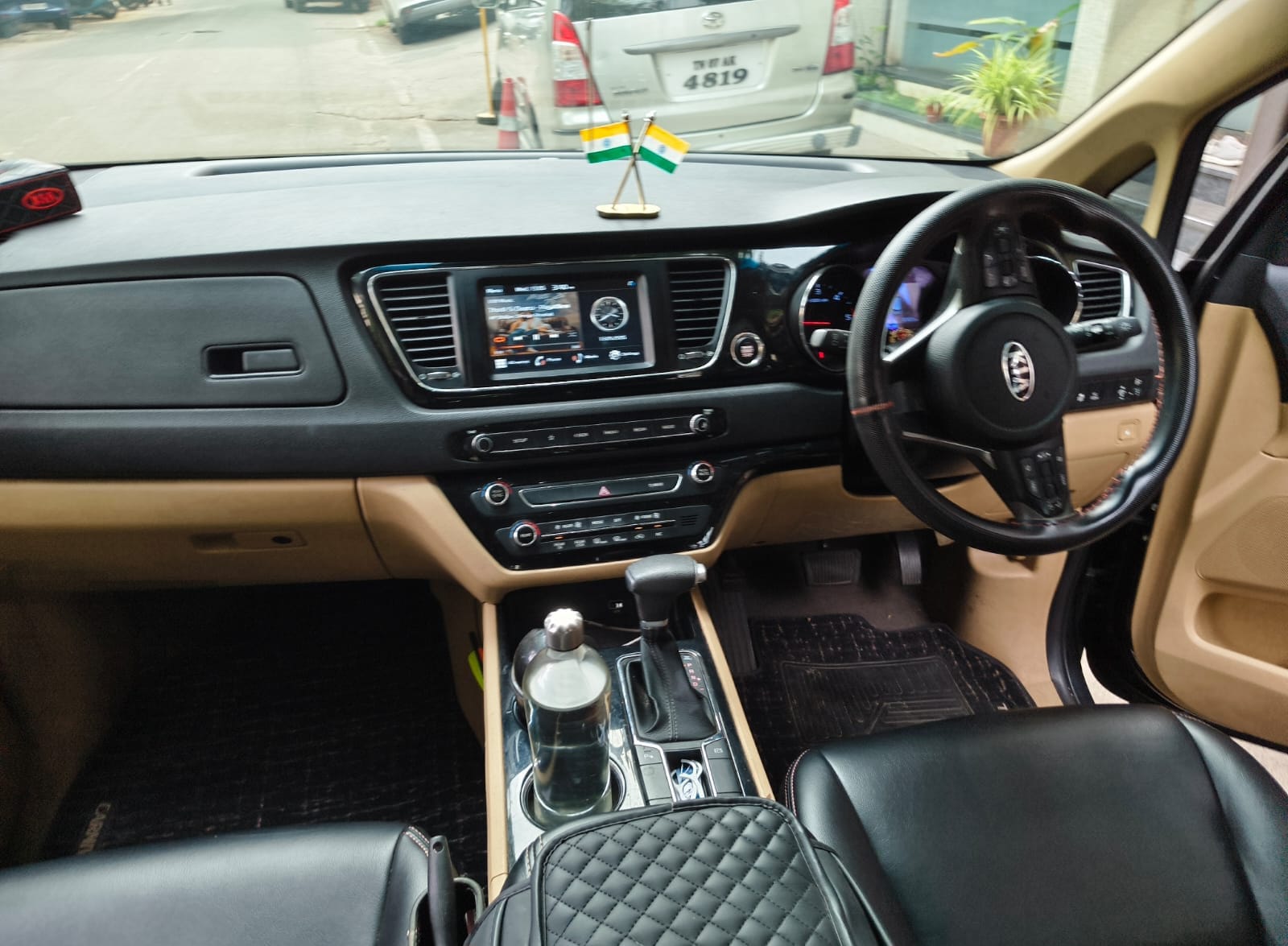 Kia Carnival - Image 6